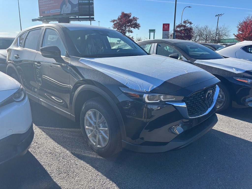 Mazda CX-5 GS 2025 à Boucherville, Québec - 2 - w1024h768px