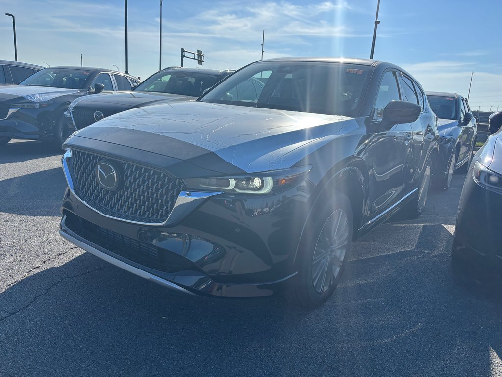 2025 Mazda CX-5 Signature in Boucherville, Quebec - 1 - w1024h768px