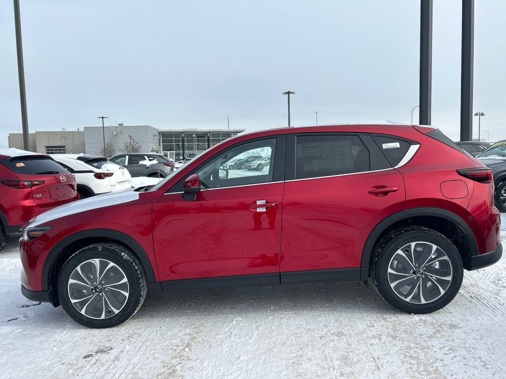 Mazda CX-5 GS 2025 à Boucherville, Québec - 2 - w1024h768px