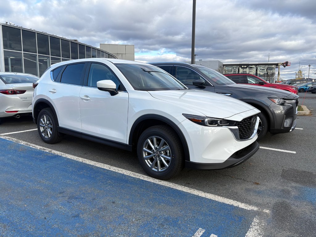 Mazda CX-5 GS 2025 à Boucherville, Québec - 3 - w1024h768px