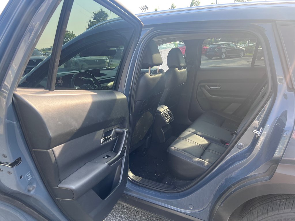 2023 Mazda CX-50 GT AWD TOIT PANO CUIR in Boucherville, Quebec - 7 - w1024h768px