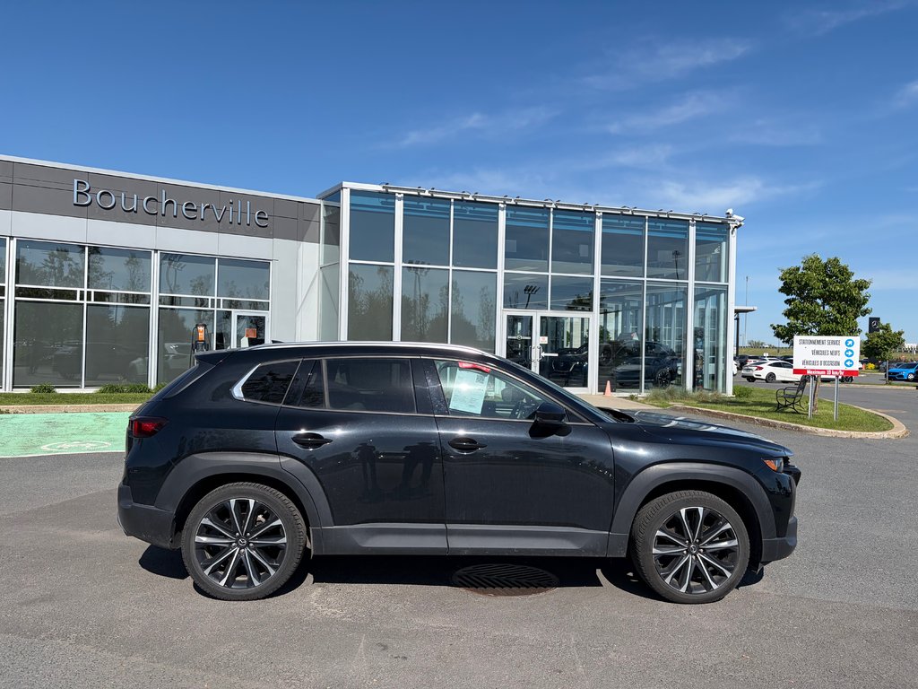 Mazda CX-50 GT TURBO JAMAIS ACCIDENTÉ BAS KM 1 PROPRIO 2023 à Boucherville, Québec - 13 - w1024h768px