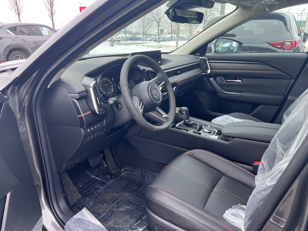 2024 Mazda CX-50 GT in Boucherville, Quebec - 5 - w1024h768px