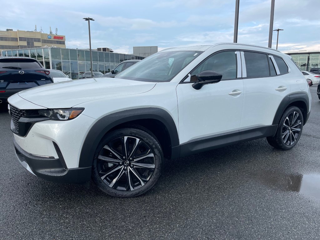 Mazda CX-50 GT Turbo 2024 à Boucherville, Québec - 1 - w1024h768px