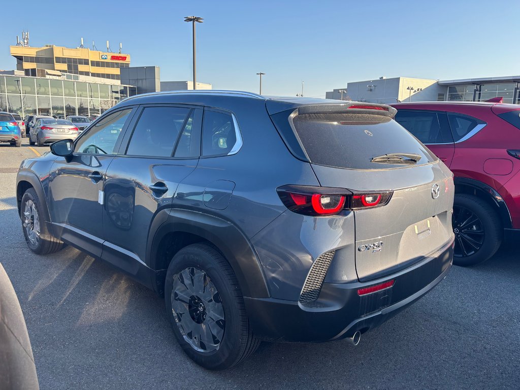 2025 Mazda CX-50 GS-L in Boucherville, Quebec - 4 - w1024h768px