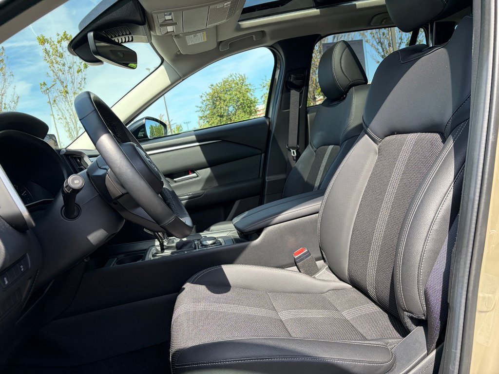 2025 Mazda CX-50 GS-L TOIT PANO,AWD, 1 PROPRIO GARANTIE in Boucherville, Quebec - 19 - w1024h768px