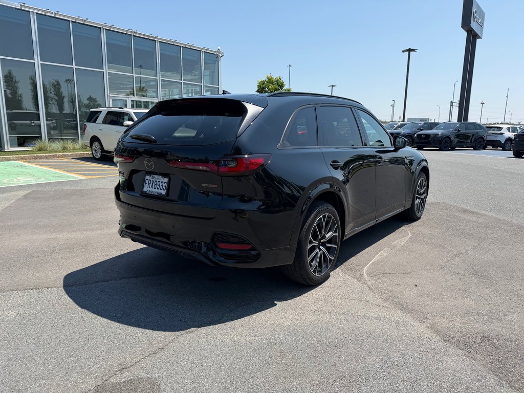 2026 Mazda CX-70 MHEV Signature in Boucherville, Quebec - 5 - w1024h768px