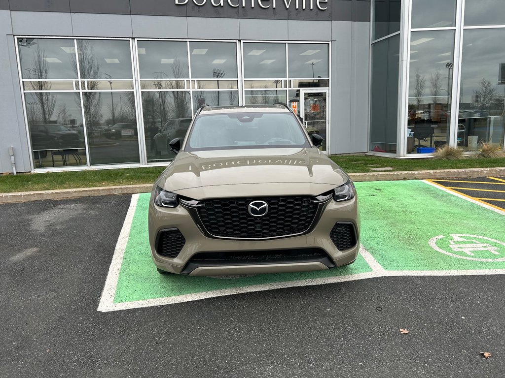 2025 Mazda CX-70 PHEV GT / PHEV / TOIT PANORAMIQUE in Boucherville, Quebec - 12 - w1024h768px