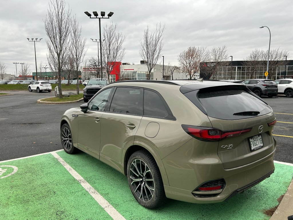 2025 Mazda CX-70 PHEV GT / PHEV / TOIT PANORAMIQUE in Boucherville, Quebec - 6 - w1024h768px