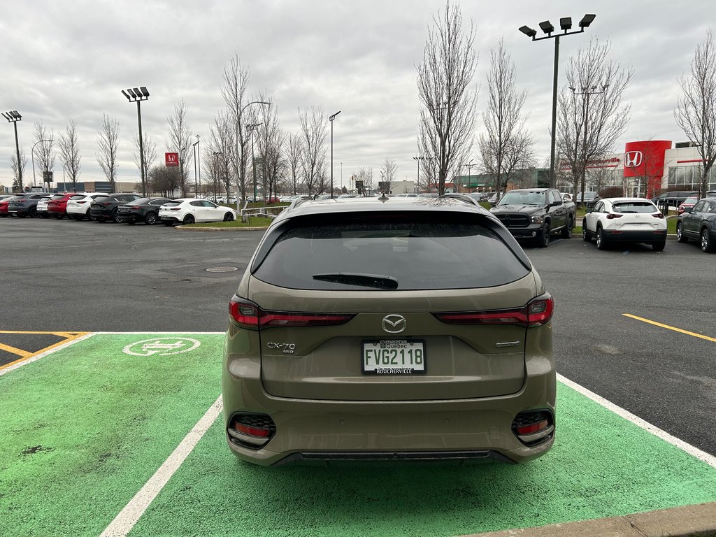 2025 Mazda CX-70 PHEV GT / PHEV / TOIT PANORAMIQUE in Boucherville, Quebec - 8 - w1024h768px