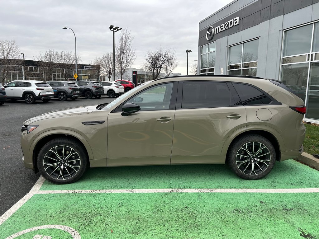 2025 Mazda CX-70 PHEV GT / PHEV / TOIT PANORAMIQUE in Boucherville, Quebec - 3 - w1024h768px