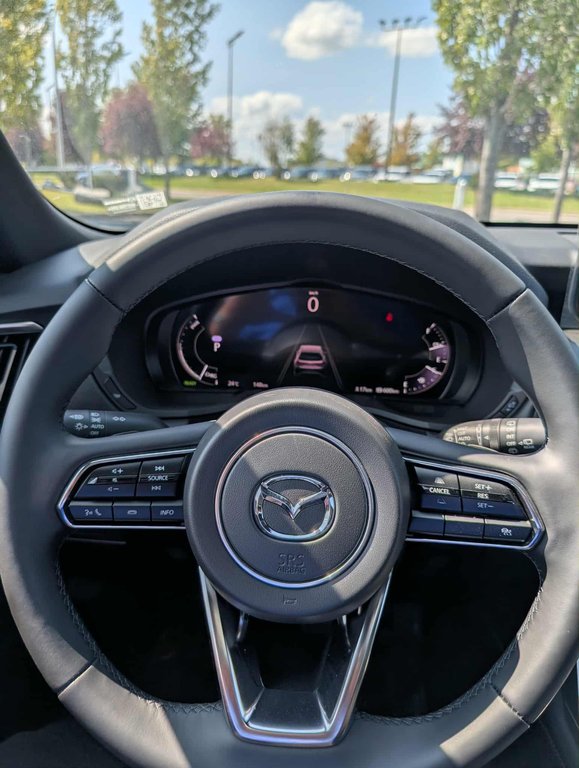 2025 Mazda CX-70 PHEV GT in Boucherville, Quebec - 13 - w1024h768px