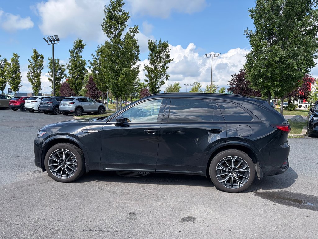 2026 Mazda CX-70 PHEV Signature DEMO PHEV in Boucherville, Quebec - 4 - w1024h768px