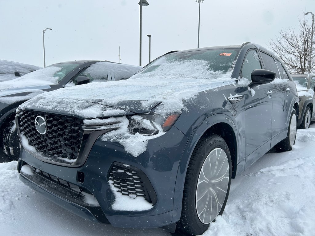 2025 Mazda CX-70 Plug-In Hybrid GT in Boucherville, Quebec - 1 - w1024h768px