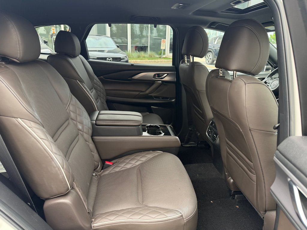 Mazda CX-9 Signature JAMAIS ACCIDENTÉ 1 PRORPIO BAS KM 2021 à Boucherville, Québec - 20 - w1024h768px