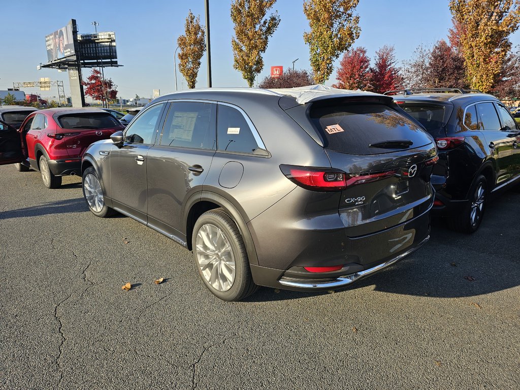 2025 Mazda CX-90 Hybrid GT-P in Boucherville, Quebec - 3 - w1024h768px