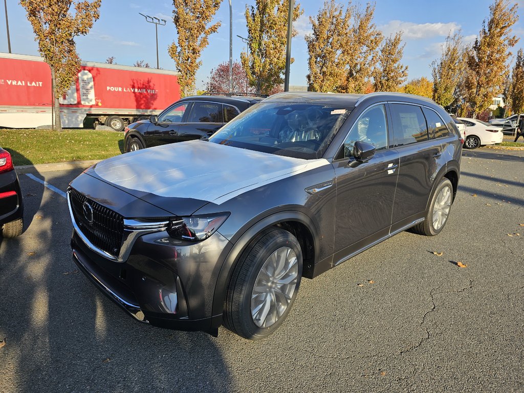 2025 Mazda CX-90 Hybrid GT-P in Boucherville, Quebec - 1 - w1024h768px