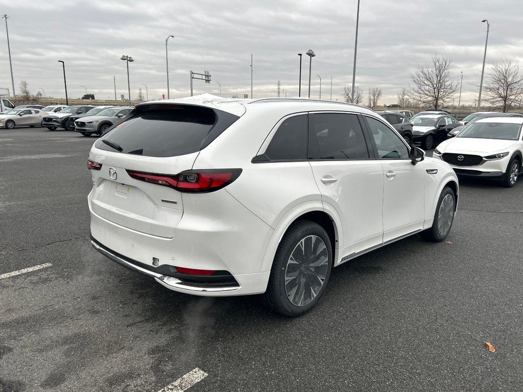 2025 Mazda CX-90 Hybrid Signature in Boucherville, Quebec - 2 - w1024h768px