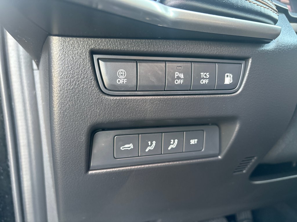 Mazda CX-90 PHEV GT PHEV CUIR, TOIT, GARANTIE 2024 à Boucherville, Québec - 27 - w1024h768px