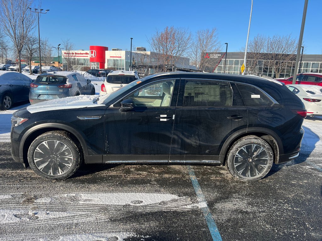 2025 Mazda CX-90 Plug-In Hybrid GT in Boucherville, Quebec - 2 - w1024h768px