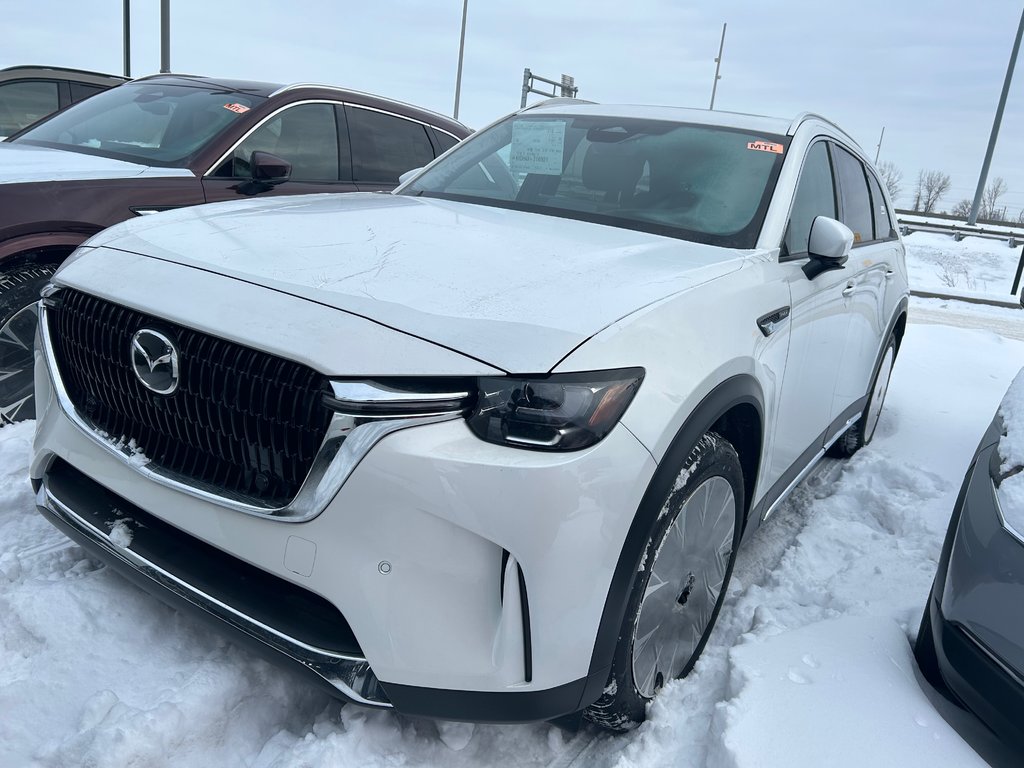 Mazda CX-90 Plug-In Hybrid GT 2025 à Boucherville, Québec - 1 - w1024h768px