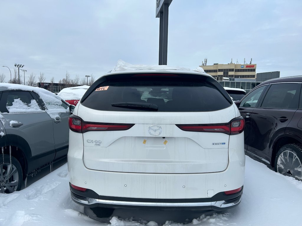 Mazda CX-90 Plug-In Hybrid GT 2025 à Boucherville, Québec - 2 - w1024h768px