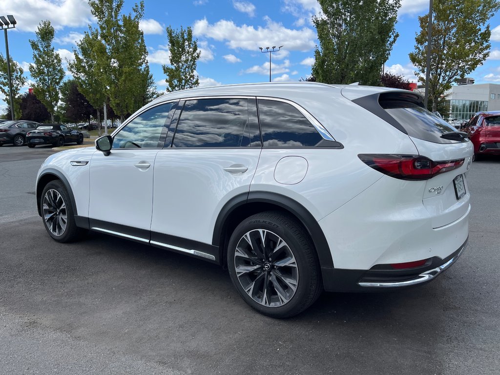 2025 Mazda CX-90 PHEV GT in Boucherville, Quebec - 4 - w1024h768px