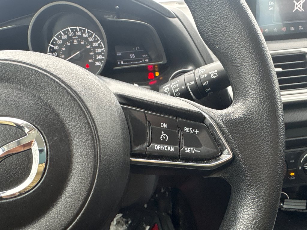 2018 Mazda Mazda3 Sport GX SPORT-CAMÉRA RECUL 1 PROPRIO in Boucherville, Quebec - 11 - w1024h768px