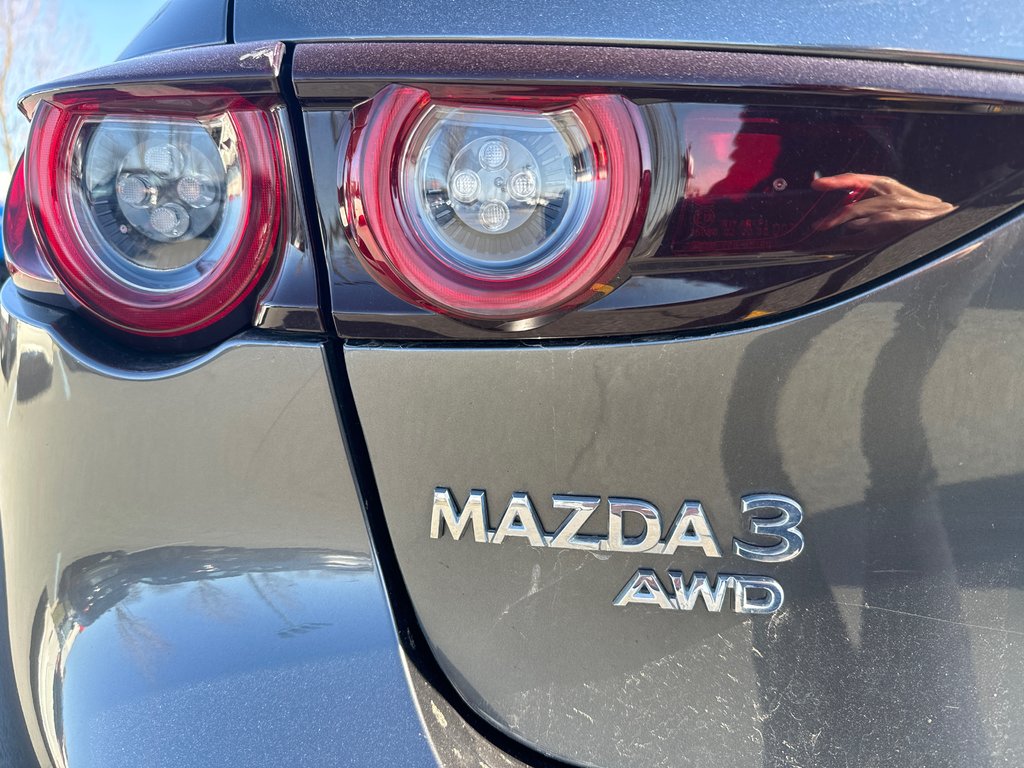 2020 Mazda Mazda3 Sport GT,AWD, NAV, BOSE, BAS KM in Boucherville, Quebec - 16 - w1024h768px