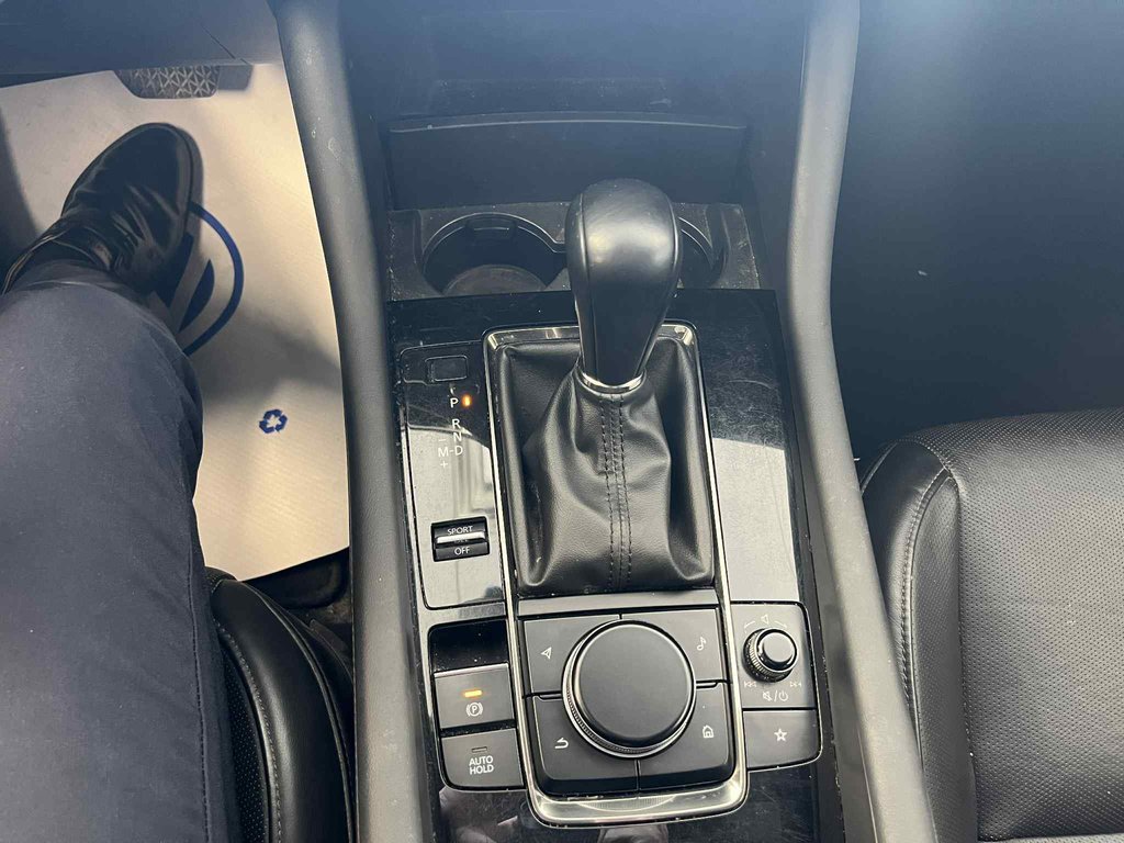 2021 Mazda Mazda3 Sport GT AWD in Boucherville, Quebec - 23 - w1024h768px