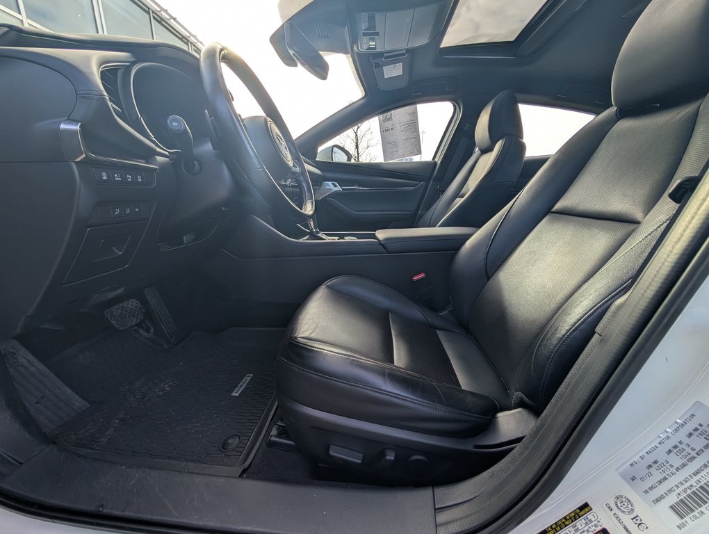 2022 Mazda Mazda3 Sport GT AWD 1 PROPRIO CUIR TOIT NAV BOSE in Boucherville, Quebec - 14 - w1024h768px