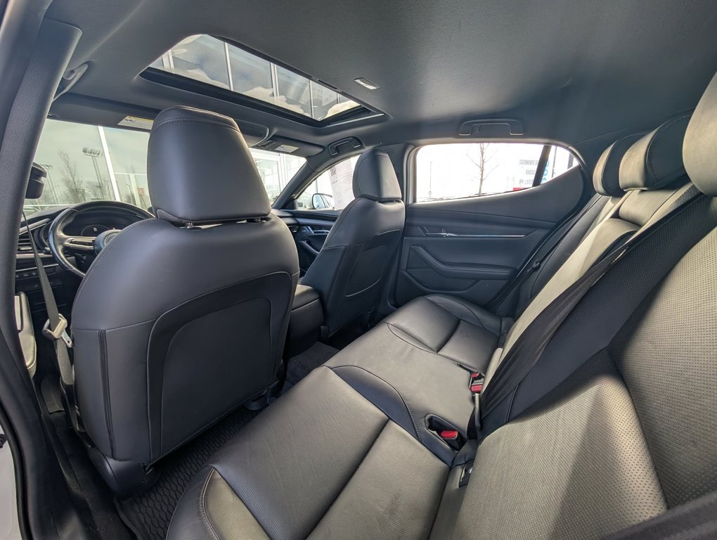2022 Mazda Mazda3 Sport GT AWD 1 PROPRIO CUIR TOIT NAV BOSE in Boucherville, Quebec - 15 - w1024h768px