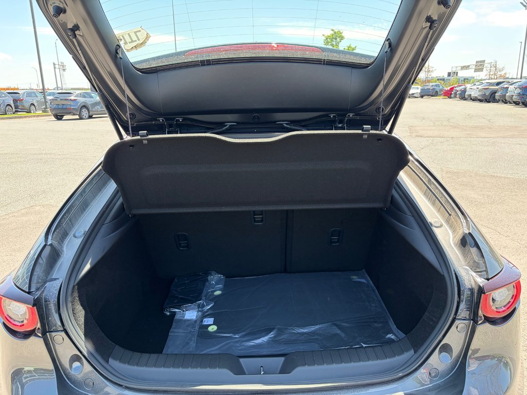 Mazda Mazda3 Sport GX 2025 à Boucherville, Québec - 14 - w1024h768px