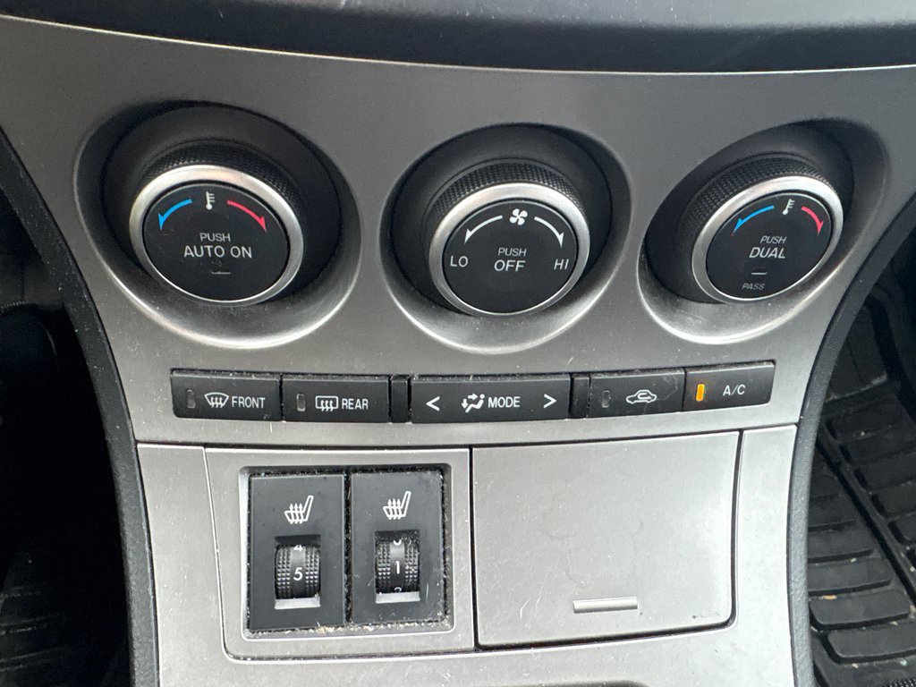 2010 Mazda Mazda3 GT 1 PROPRIO,ENTRETENU ICI DEPUIS 2010,BAS KM in Boucherville, Quebec - 7 - w1024h768px