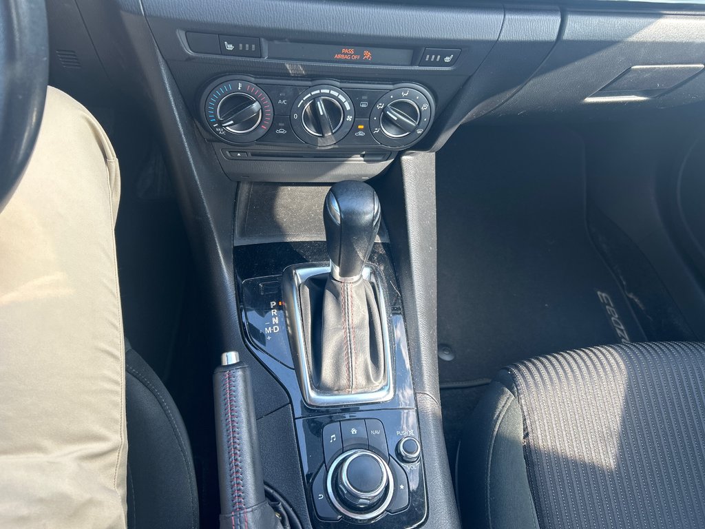 2015 Mazda Mazda3 GS, AUT, TOIT, TRÈS BAS KM in Boucherville, Quebec - 17 - w1024h768px