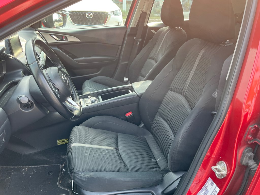 2017 Mazda Mazda3 GS, AUT, TOIT, AUBAINE in Boucherville, Quebec - 9 - w1024h768px