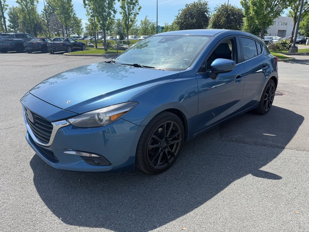 2017 Mazda Mazda3 GT PREMIUM 1 PROPRIO JAMAIS ACCIDENTÉ BAS KM in Boucherville, Quebec - 5 - w1024h768px