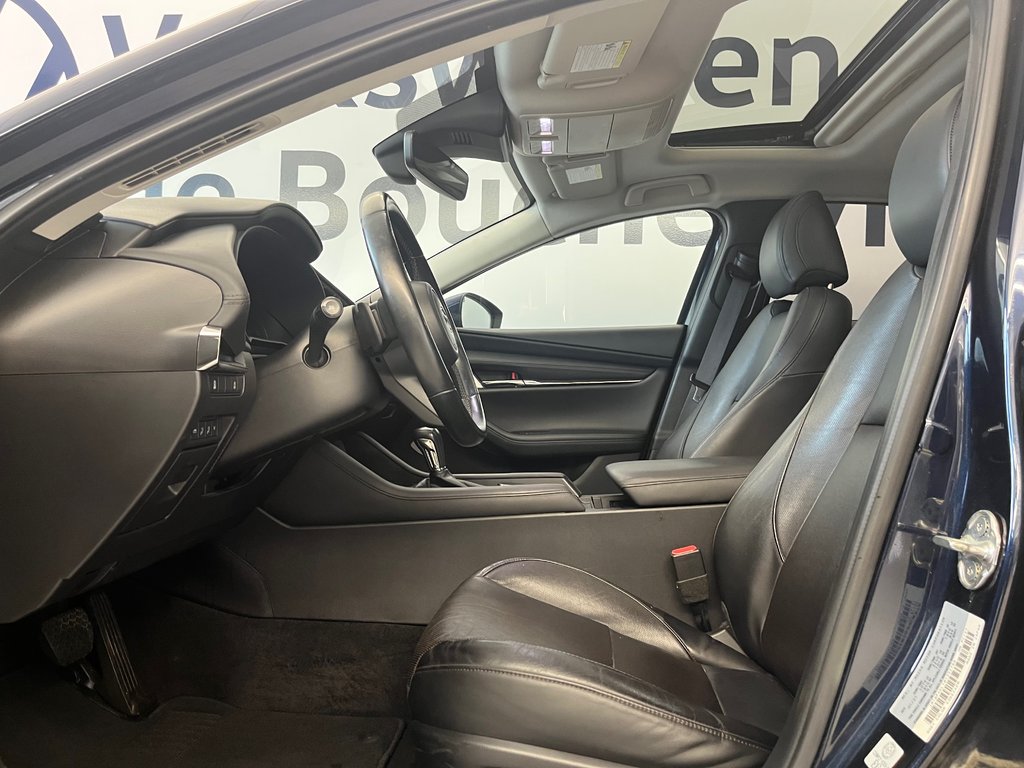 2021 Mazda Mazda3 GT in Boucherville, Quebec - 20 - w1024h768px