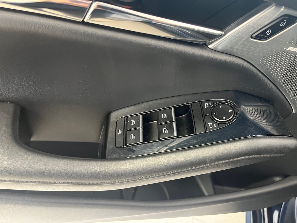 2021 Mazda Mazda3 GT in Boucherville, Quebec - 9 - w1024h768px