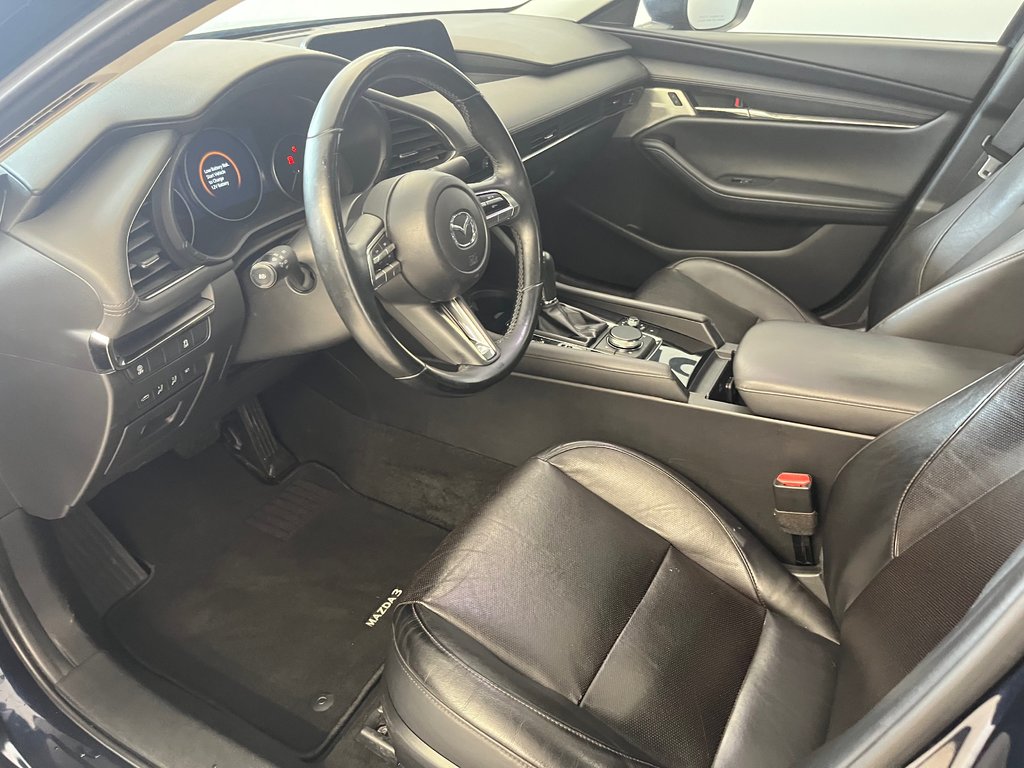 2021 Mazda Mazda3 GT in Boucherville, Quebec - 19 - w1024h768px