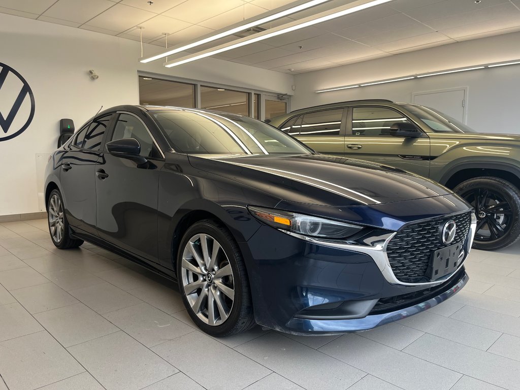 2021 Mazda Mazda3 GT in Boucherville, Quebec - 27 - w1024h768px