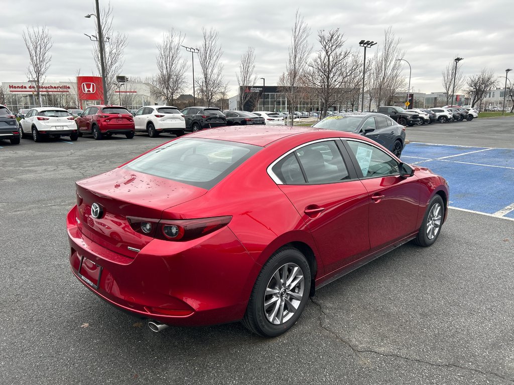 Mazda Mazda3 GX, AUT, AIR TRÈS BAS KM, GARANTIE COMPLÈTE 2022 à Boucherville, Québec - 18 - w1024h768px