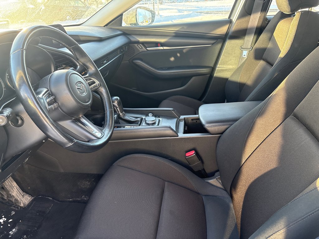 2022 Mazda Mazda3 GS AT 1 PROPRIO JAMAIS ACCIDENTÉ,BAS KM in Boucherville, Quebec - 4 - w1024h768px