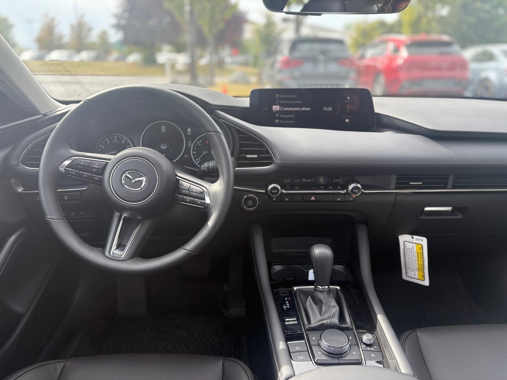 Mazda Mazda3 GT AWD 2.5 BERLINE 2025 à Boucherville, Québec - 7 - w1024h768px
