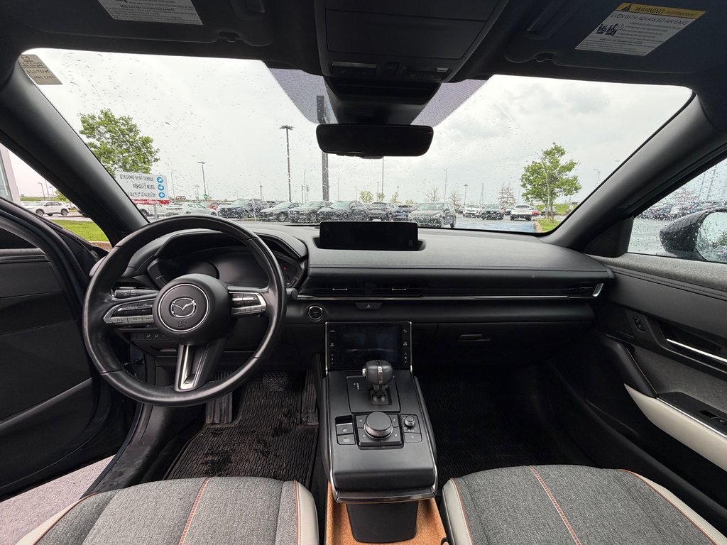 Mazda MX-30 EV GT, TRÈS BAS KM, GARANTIE 2022 à Boucherville, Québec - 7 - w1024h768px