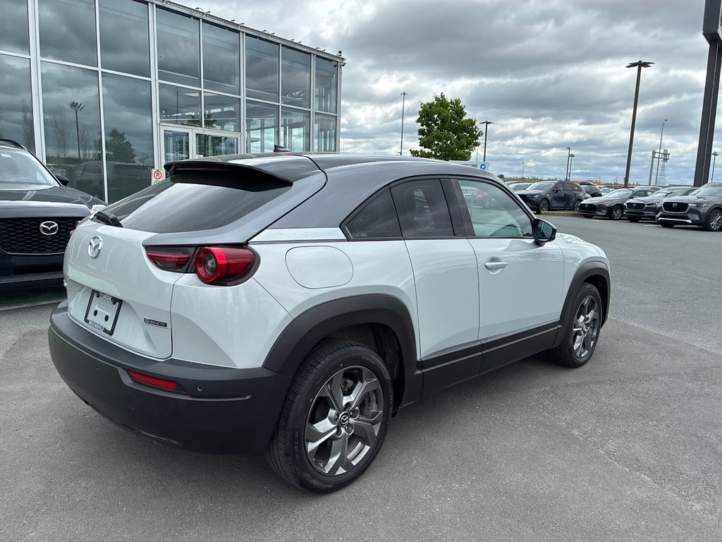 2022 Mazda MX-30 EV GT, BAS KM, GARANTIE 8 PNEUS INCLUS in Boucherville, Quebec - 18 - w1024h768px