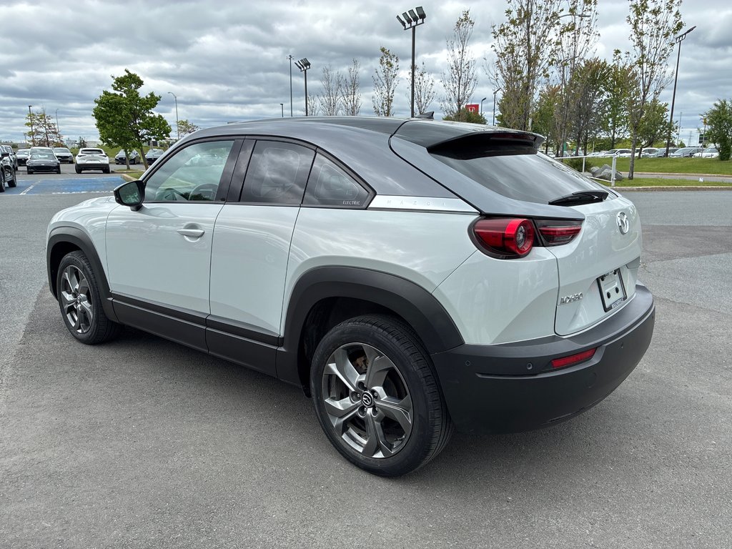 2022 Mazda MX-30 EV GT, BAS KM, GARANTIE 8 PNEUS INCLUS in Boucherville, Quebec - 9 - w1024h768px