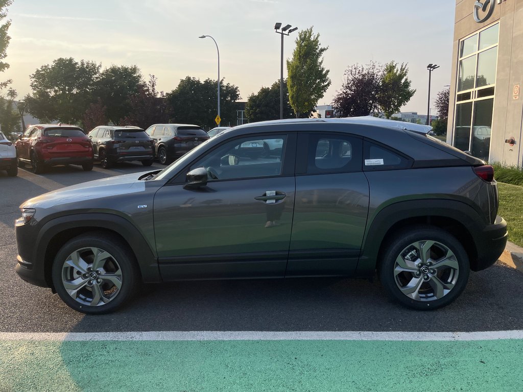 2024 Mazda MX-30 GS in Boucherville, Quebec - 8 - w1024h768px