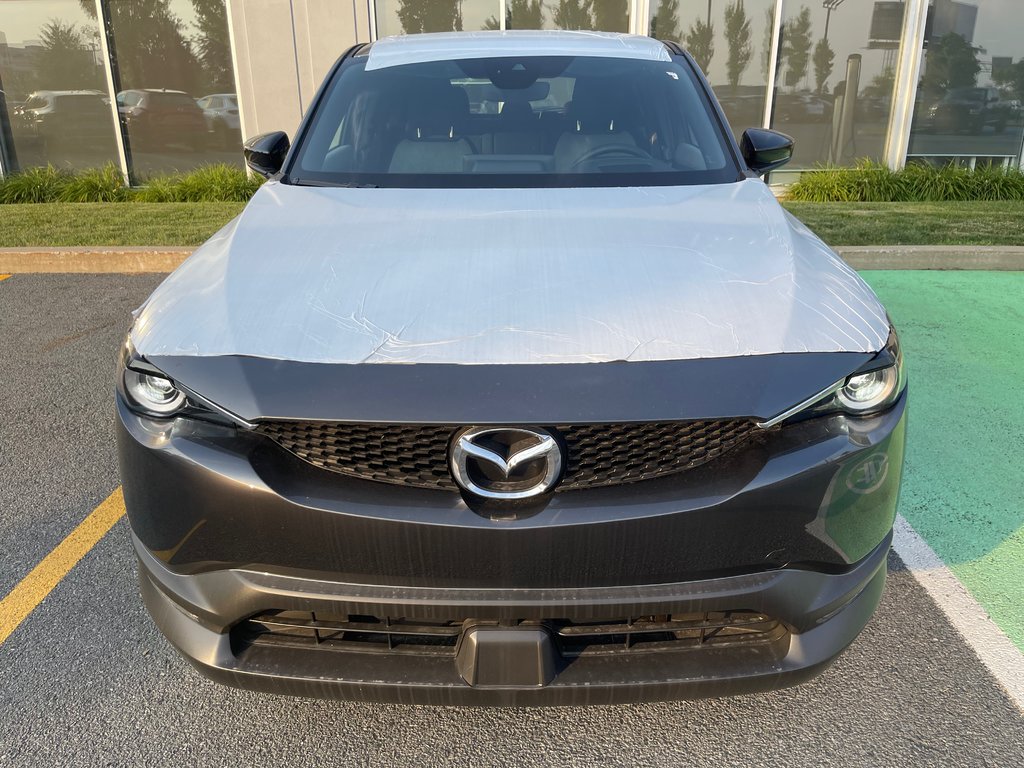 2024 Mazda MX-30 GS in Boucherville, Quebec - 2 - w1024h768px