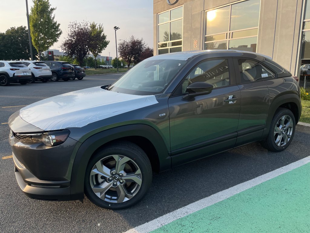 2024 Mazda MX-30 GS in Boucherville, Quebec - 1 - w1024h768px